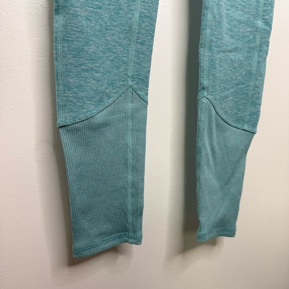 ALO Blue Quartz Heather High Waist Lounge Leggings - Picture 4 of 7